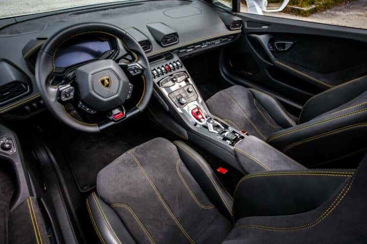 Rent a Lamborghini Huracan in Munich