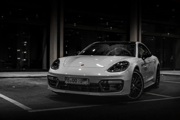 Rent a Porsche Panamera 4S in Berlin