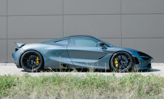 Rent a McLaren 720S in Stuttgart