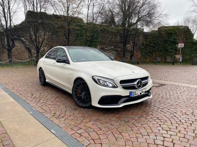 Rent a Mercedes C63S AMG in Darmstadt