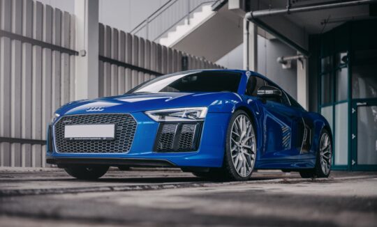 Rent an Audi R8 V10 Plus in Berlin