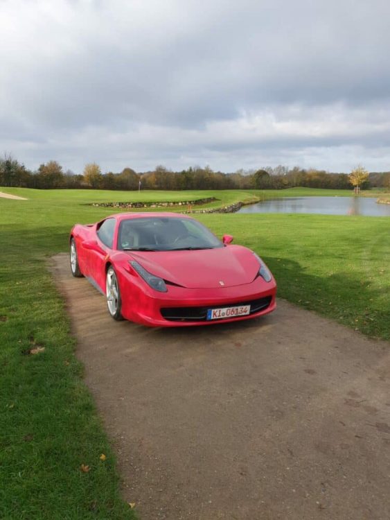 Rent a Ferrari 458 Italia in Hamburg