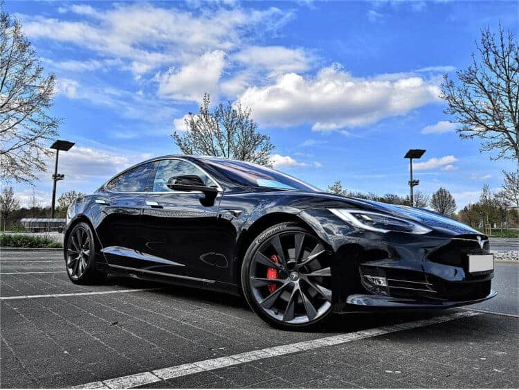 Rent a Tesla Model S in Stuttgart
