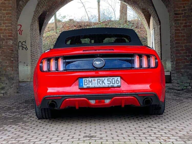 Rent a Ford Mustang Convertible in Cologne