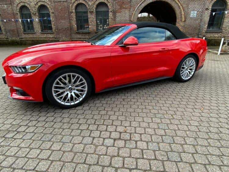 Rent a Ford Mustang Convertible in Cologne