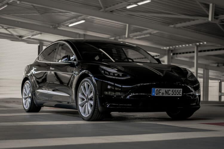 Rent a Tesla Model 3 Performance in Frankfurt