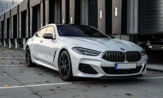 Rent a BMW M850i Gran Coupé in Frankfurt