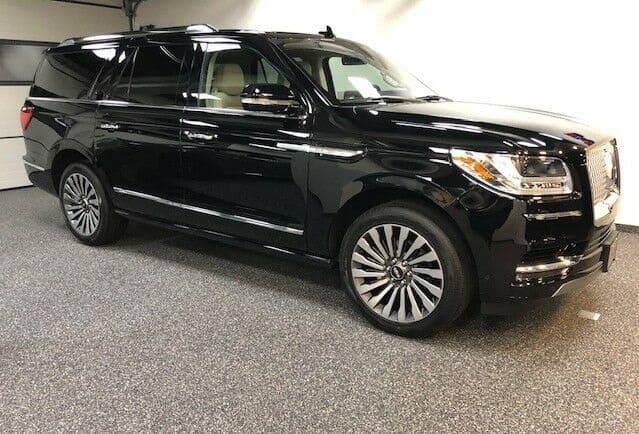 Rent a Lincoln Navigator in Frankfurt