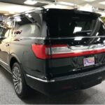 Rent a Lincoln Navigator in Frankfurt