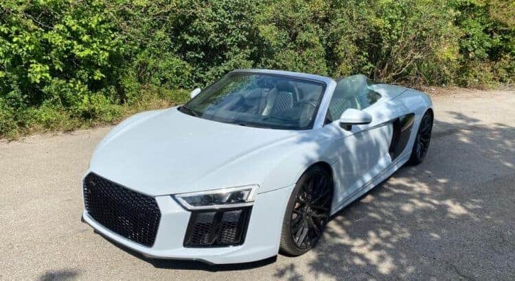 Rent an Audi R8 V10 Spyder in Dortmund