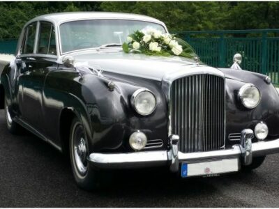 Rent a BENTLEY S1 / RHD in Hannover