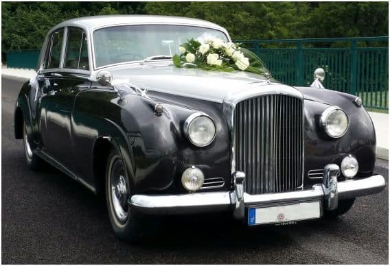 Rent a BENTLEY S1 / RHD in Hannover