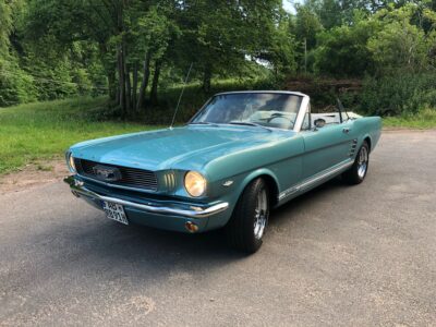 Rent a Classic Ford Mustang in Frankfurt