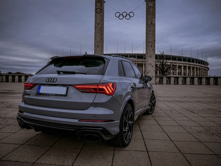 Rent an Audi RSQ3 in Berlin