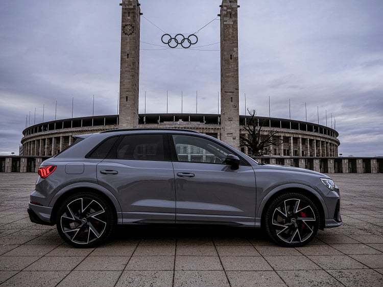 Rent an Audi RSQ3 in Berlin