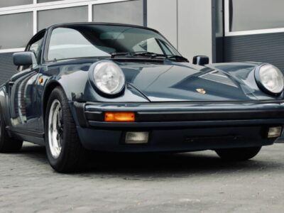 Rent a Porsche 911 G-model in Hamburg