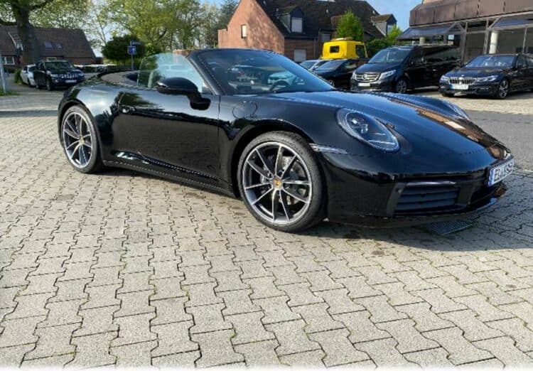 Rent a Porsche 911 Convertible in Meppen