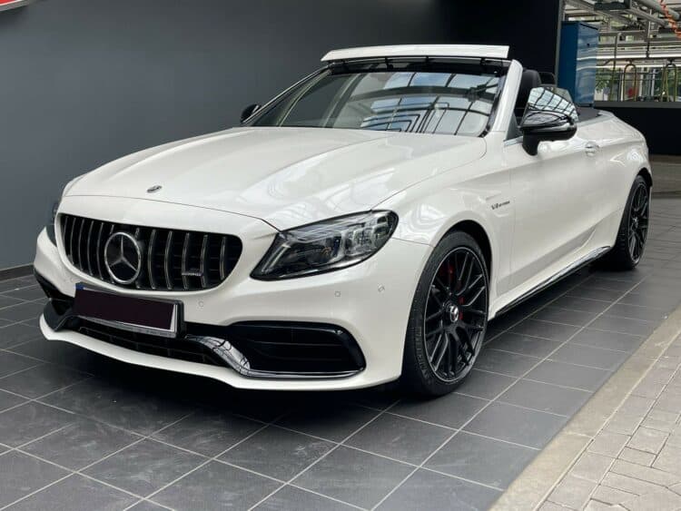 Rent a Mercedes C63S AMG Convertible in Hannover