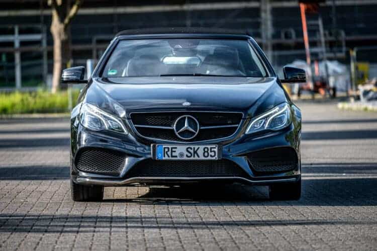 Rent a Mercedes E-Class convertible in Dortmund