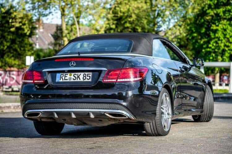 Rent a Mercedes E-Class convertible in Dortmund