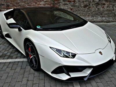 Rent a Lamborghini Huracan Evo in Dortmund