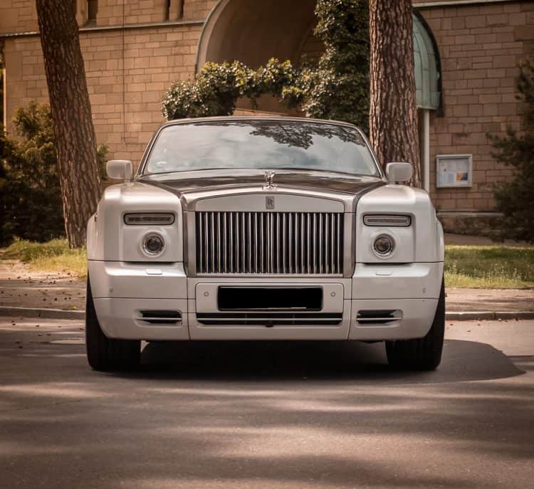 Rent a Rolls Royce Phantom in Berlin