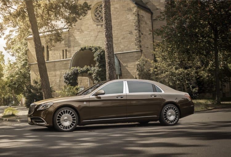Rent a Mercedes-Maybach S600 in Berlin