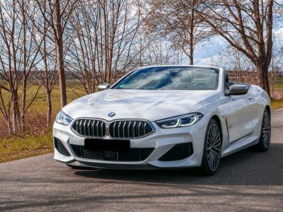 Rent a BMW M850i in Berlin