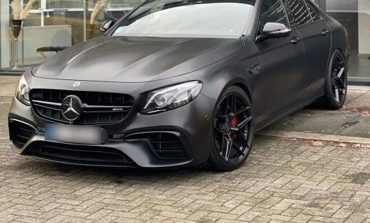 Rent a Mercedes E63 AMG in Dortmund