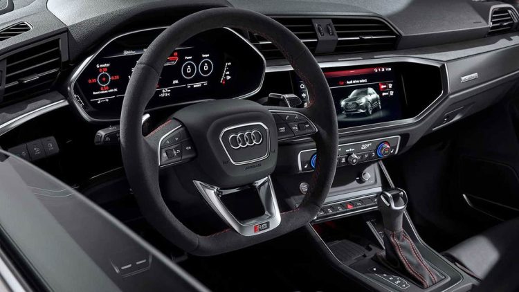 Rent an Audi RSQ3 in Munich