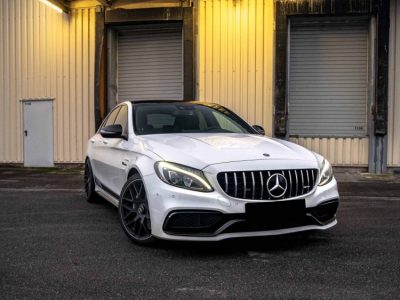 Rent a Mercedes-Benz C63S AMG in Dortmund