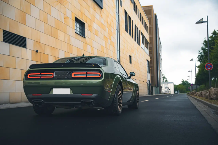 Back DODGE CHALLENGER SHAKER in Frankfurt