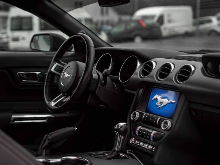 Rent a Ford Mustang GT in Cologne