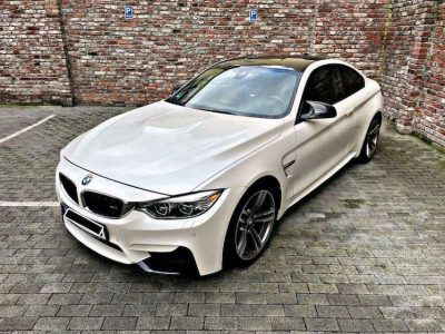 Rent a BMW M4 Competition in Düsseldorf