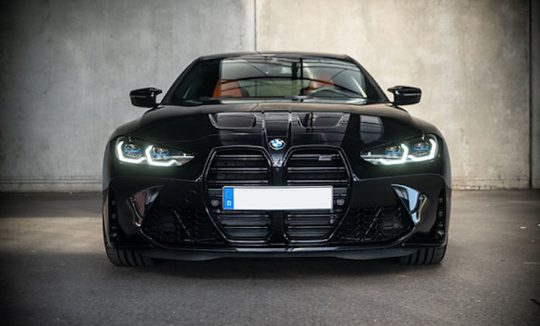 Rent a BMW M4 Competition in Frankfurt