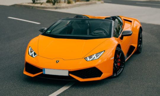 Rent a Lamborghini Huracan Spyder in Frankfurt