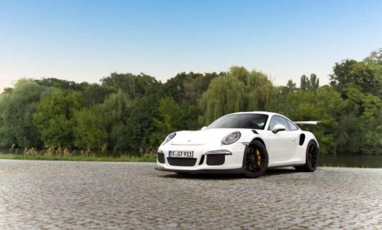 Rent a Porsche 911 GT3 RS in Berlin