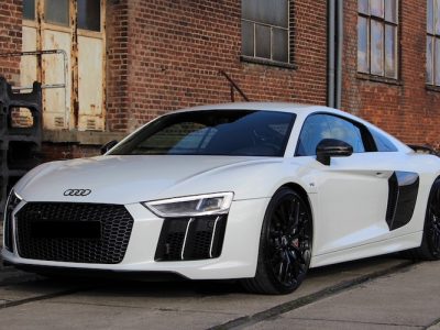 Rent an Audi R8 V10 Plus in Dortmund