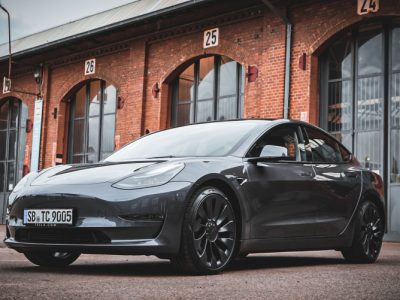 Rent a Tesla Model 3 Performance in Saarbrücken
