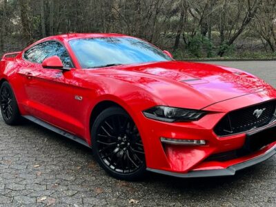 Rent a Ford Mustang GT in Saarbrücken