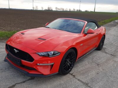 Rent a Ford Mustang GT Converitble in Hannover