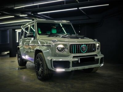 Rent a Mercedes G800 Brabus in Berin