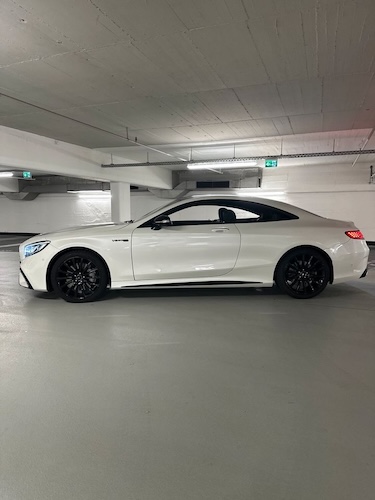 Side view of Rent a Mercedes S500 S63 AMG in Dortmund