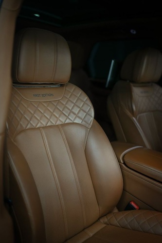 Seats of Rent a Bentley Bentayga in Berlin