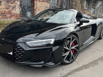 Front view of Rent a Audi R8 V10 Spyder in Dortmund