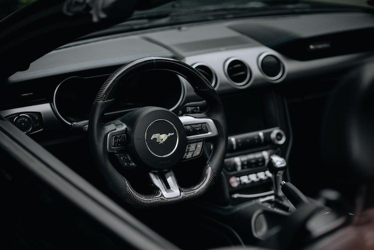 Interior from Ford Mustang GT Cabrio in Dortmund