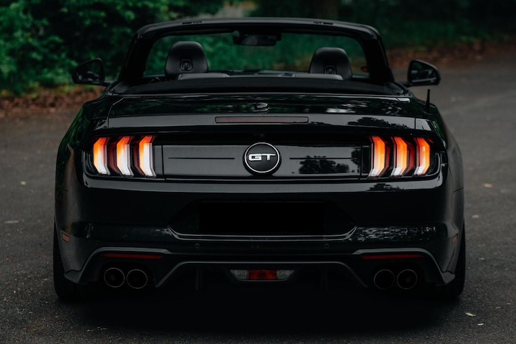 Back view from Ford Mustang GT Cabrio in Dortmund