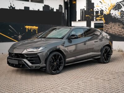 Rent a Lamborghini Urus in Frankfurt