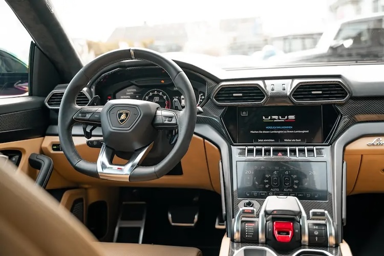 Interieur from Lamborghini Urus in Frankfurt