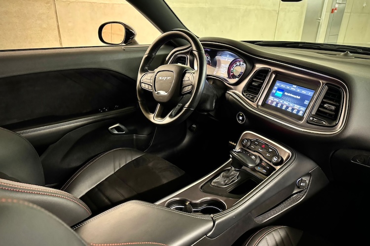 Interior from Dodge Challenger in Düsseldorf